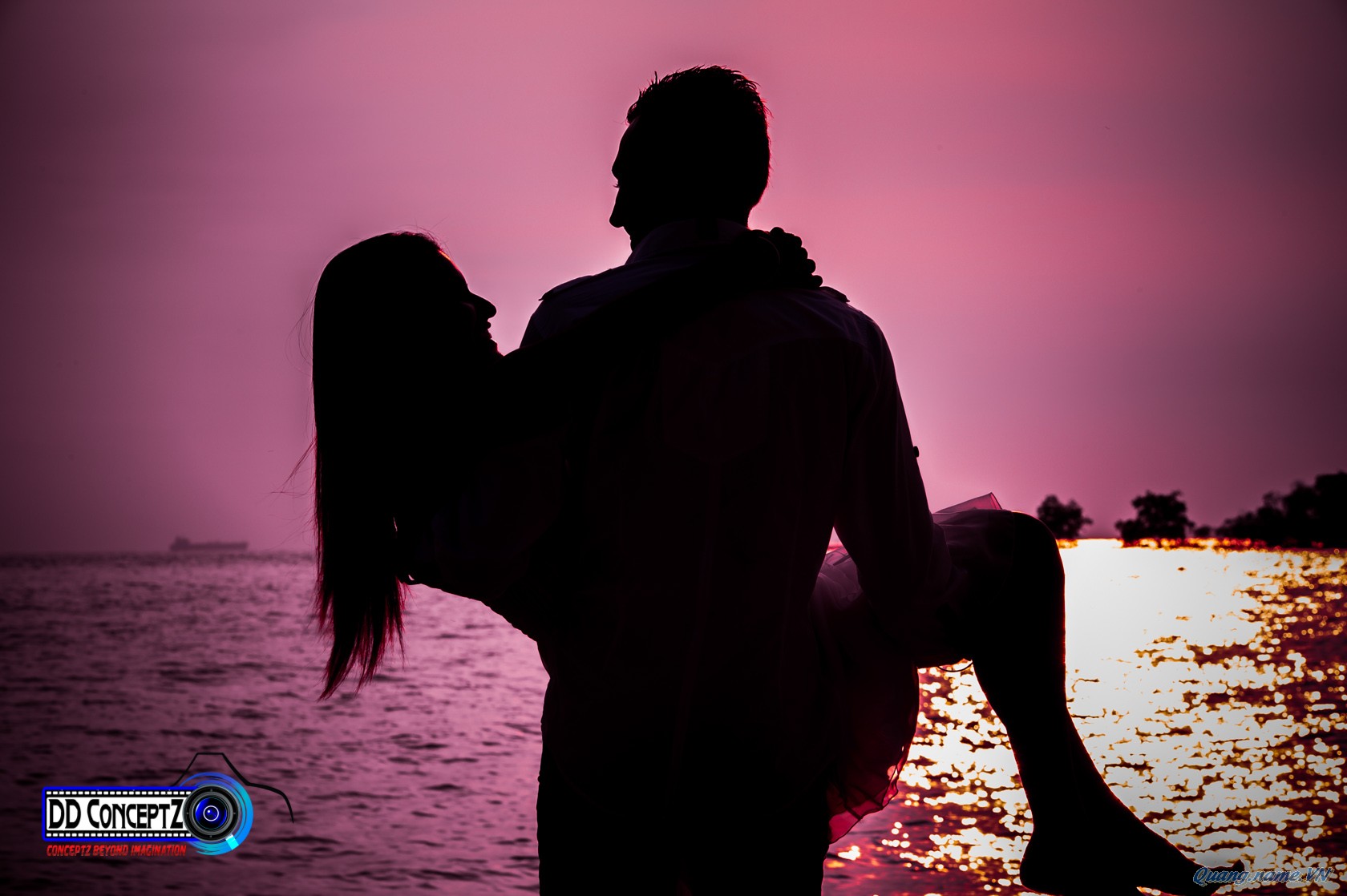 Về phủ chiều cuối năm