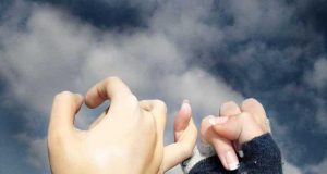 Đằng sau những lời hứa