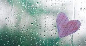 Em là ai giữa cuộc đời anh