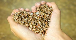 Tuổi trẻ ai cũng chênh vênh