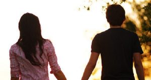 Luôn có người đợi ta nơi cuối con đường