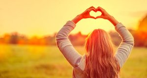 Khi yêu đừng quay đầu nhìn lại quá khứ