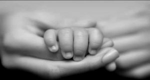 Mẹ Con Và Trần Thế