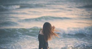 Mở lòng ra cho dịu nỗi cô đơn