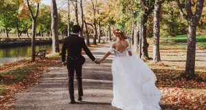 Tôi xin đưa em, đến hết cuộc đời