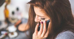 Em đã sai điều gì mà ai cũng bỏ em đi?