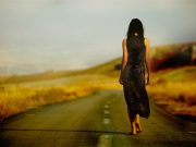 Tôi tìm em, em tìm ai?